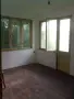 Триетажна тухлена къща с двор в град Каспичан -170 000 евро, снимка 12