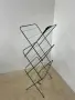 Сушилник за дрехи Relaxdays, 3 нива, сгъваем, стойка за закачалки, 138 x 63,5 x 50 см , снимка 5