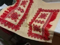 традиционна българска покривка (каре) с ръчна бродерия, често изработвана върху плат панама 86х82см, снимка 2