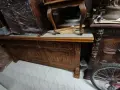 Дъбов шкаф с дърворезба, снимка 3