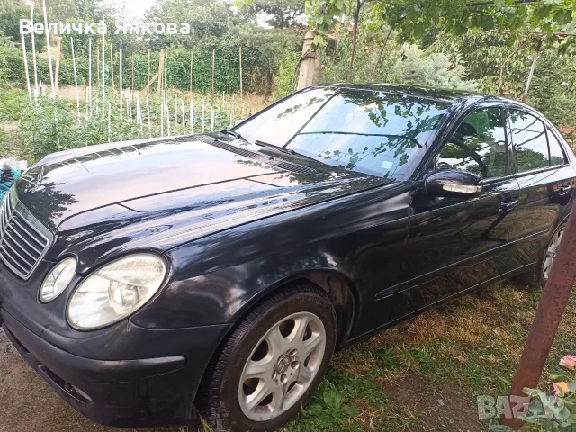 Мерцедес Е 220 дизел, снимка 6 - Автомобили и джипове - 55401134