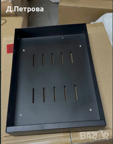 Изтеглящ се рафт / метален органайзер с релси – нов