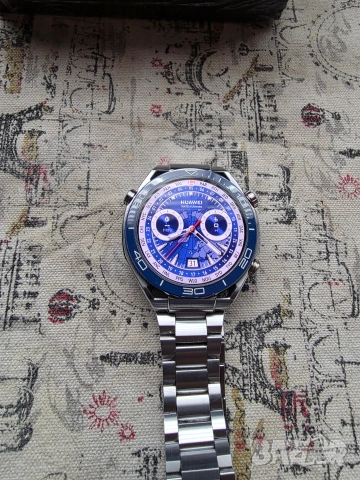 Продавам смарт часовник Huawei Watch Ultimate 