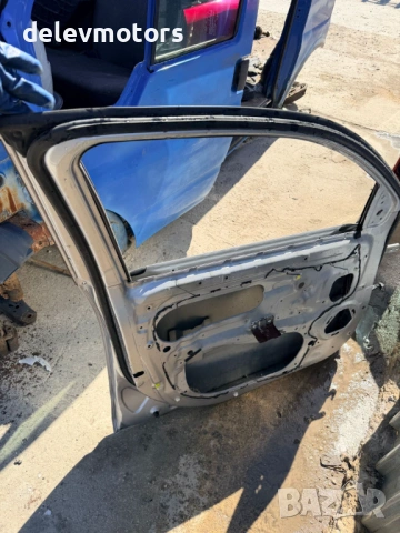 00009002FA предна лява врата сива необорудван от Peugeot 4007 2.2 HDI 4x4 6 sp., 7 seater, 156 ph., снимка 6 - Части - 54334808