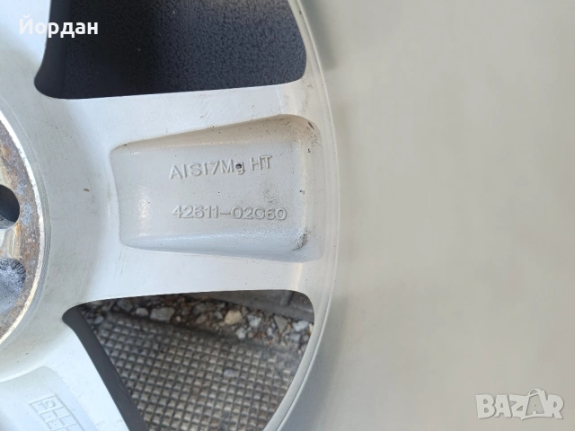 ОРИГИНАЛНИ джанти 17 ' цола 5x114,3 Toyota Auris / Тойота Аурис 7J ET50, снимка 10 - Гуми и джанти - 54793436