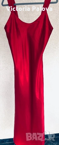 Червена сатенена рокля slip dress Body Zone (KappAhl), размер M, снимка 4 - Рокли - 55162424