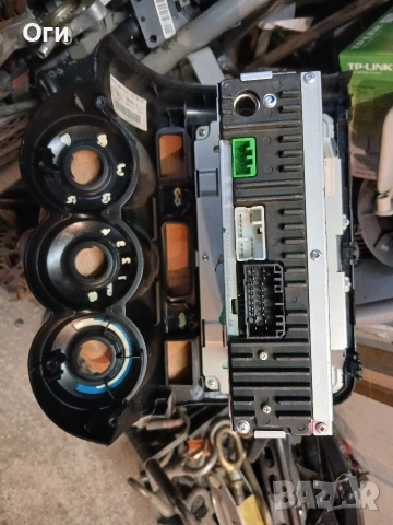 Авто CD за Хонда Джаз 01-07г. 6910-2735, снимка 2 - Аксесоари и консумативи - 54449281