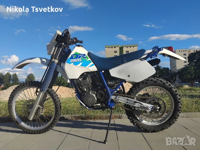 Suzuki DR250S