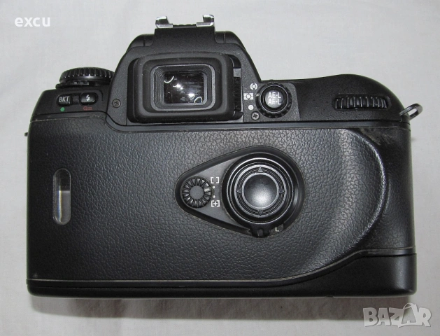 Фотоапарат Nikon F80, снимка 3 - Фотоапарати - 50020641