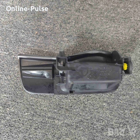 Пепелник за Renault Laguna II Grandtour (03.2001 - 12.2007), снимка 4 - Части - 54751380
