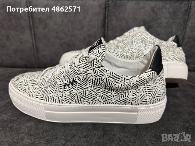 Floris Van Bommel Sneakers.