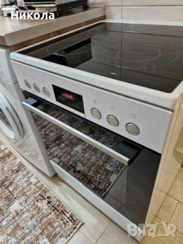 Продавам печка bosh 4 год гаранция, снимка 3 - Печки, фурни - 54741828