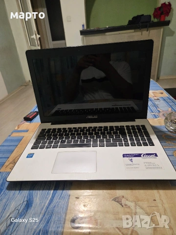 Лаптоп Asus F553M
