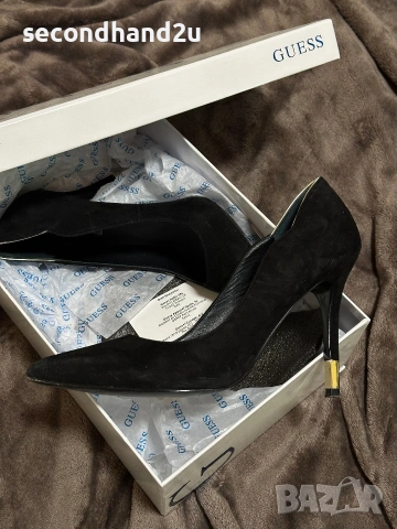 Токчета Guess - черен велур, снимка 3 - Дамски елегантни обувки - 54581134