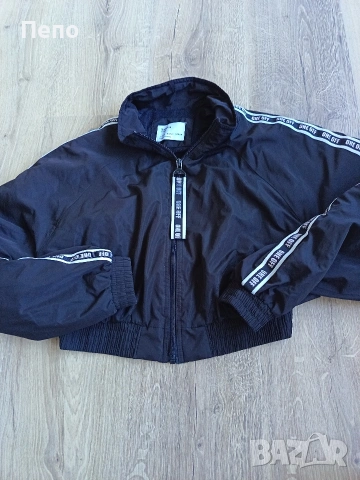 Яке Bershka