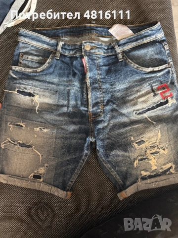 Дънкови панталонки на dsquared2 , снимка 2 - Къси панталони - 54401018