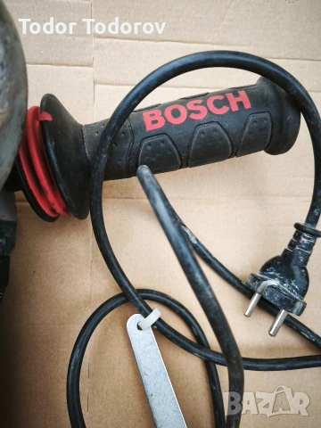 Ъглошлайф Bosh GWS 125-1400 вата, снимка 5 - Ъглошлайфи - 54948072