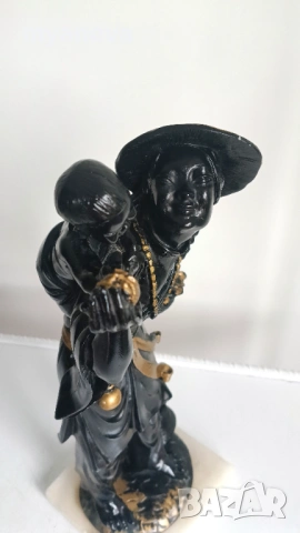 Азиатска статуетка в традиционен етно стил, символ на майчина обич, грижовност и изобилие. , снимка 4 - Статуетки - 54175991