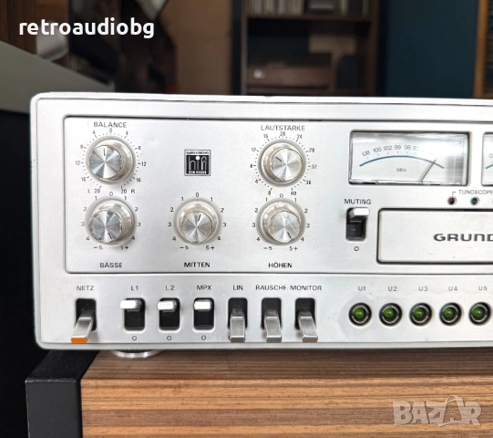 🔈Ретро стерео ресийвър GRUNDIG R 35 - 1977 г.🔈, снимка 4 - Ресийвъри, усилватели, смесителни пултове - 53951880