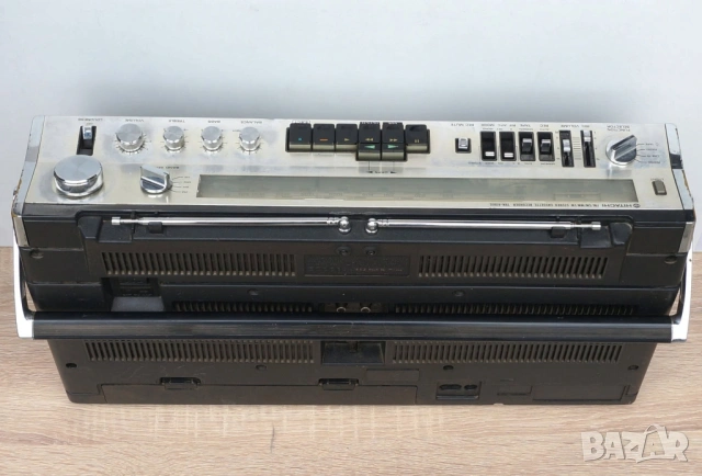 Hitachi TRK 8180E! Преминал профилактика,всичко работи! , снимка 2 - Радиокасетофони, транзистори - 54911177