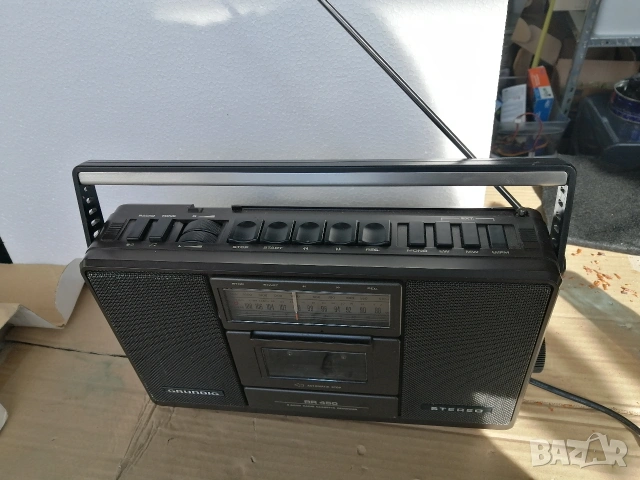 Радиокасетофон GRUNDIG RR 450, снимка 2 - Радиокасетофони, транзистори - 54603088