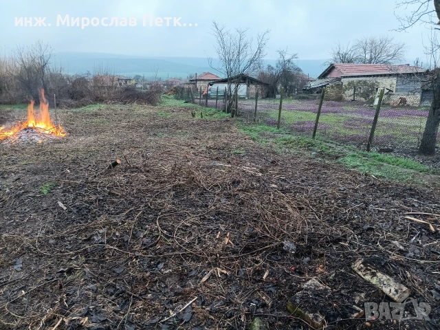 Дворно място в регулация, снимка 2 - Парцели - 54977353