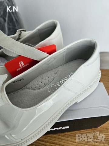 Детски пантофи в бял цвят, велкро лепенка, снимка 2 - Детски пантофи - 54274140