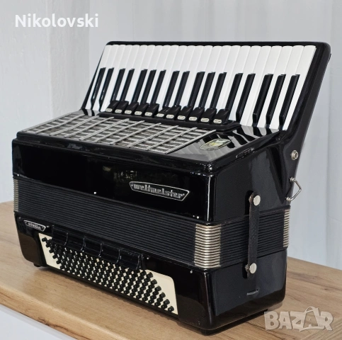 Акордеон Weltmeister Stella , снимка 5 - Акордеони - 54325358