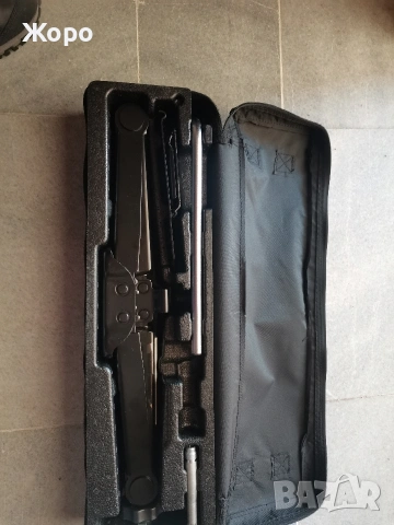 Оригинален крик за Мерцедес /Mercedes / с елегантно калъфче, снимка 5 - Аксесоари и консумативи - 54033884