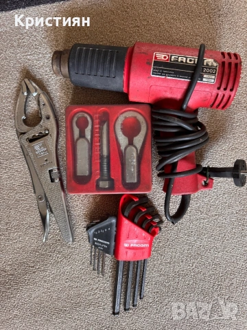 Продавам комплект оригинални инструменти FACOM (France).