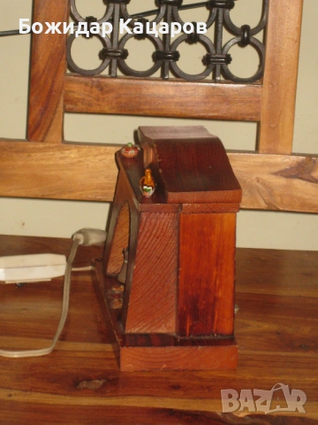 Стара, работеща декоративна лампа. Цена - 20 евро. Пращам по куриер. За София, може и лично да си я , снимка 3 - Антикварни и старинни предмети - 54174251