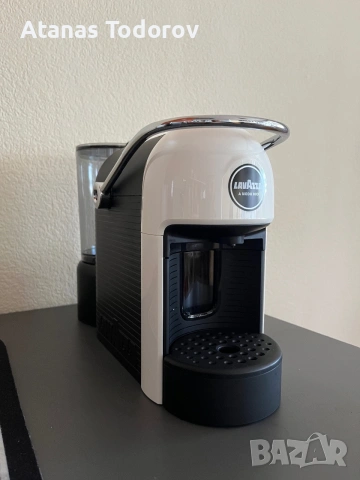 Кафемашина Lavazza A Modo Mio JULIE EVO