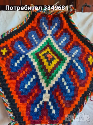 Два броя декоративни ръчно тъкани етно възглавници 