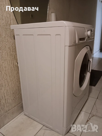 Роботеща и запазена пералня Hotpoint Ariston 6кг/1200 оборота, прозведена в Италия, снимка 3 - Перални - 54582629