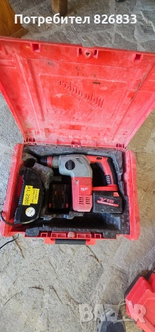 Milwaukee Акумулаторен перфоратор 2x18V отличен, снимка 8 - Перфоратори - 54427457