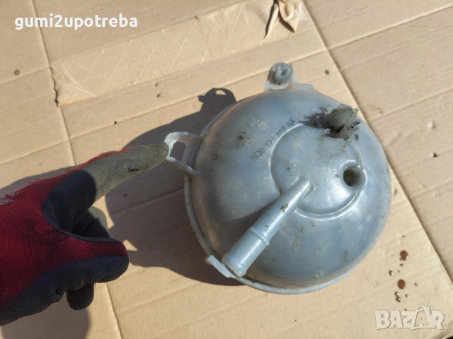 Разширителен Съд Охладителна Течност 5Q0121407AA Volkswagen Passat B9 1.5 eTSI 150кс 2024г, снимка 2 - Части - 55147591