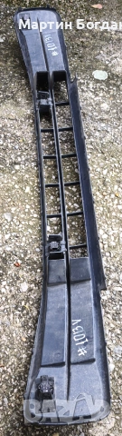 Предна долна решетка Volkswagen ID3 , снимка 3 - Части - 55146045