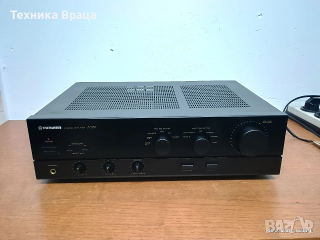 Pioneer A-335 в перфектно техническо и много добро външно състояние., снимка 2 - Ресийвъри, усилватели, смесителни пултове - 54578161