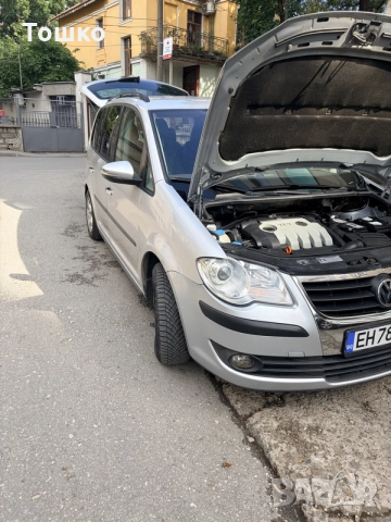 VW Touran 1,9 TDI 90кс климатроник, снимка 2 - Автомобили и джипове - 55267154