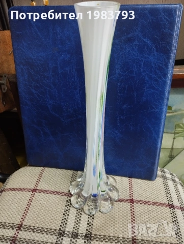 Висока и тънка ваза от Мурано стъкло., снимка 2 - Вази - 54120891