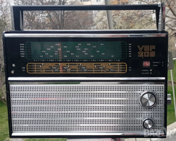 104 🎶 VEF-206 – Ретро радио със съвременно звучене 🎶, снимка 2 - Антикварни и старинни предмети - 54062303