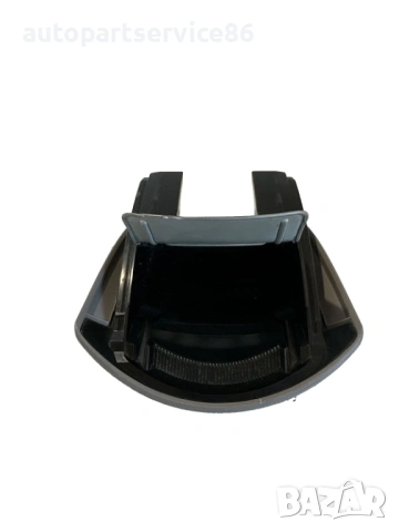 Пепелник за Mitsubishi Grandis 2.4 бензин (2004)