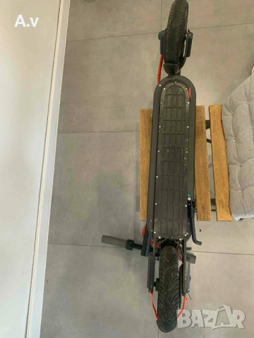 тротинетка Xiaomi М365, снимка 6 - Скутери и тротинетки - 54571736