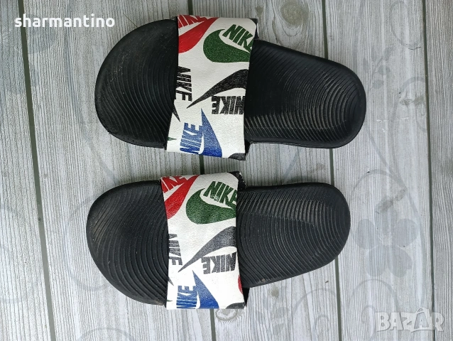Nike чехли N 28,5, снимка 2 - Детски сандали и чехли - 54758030
