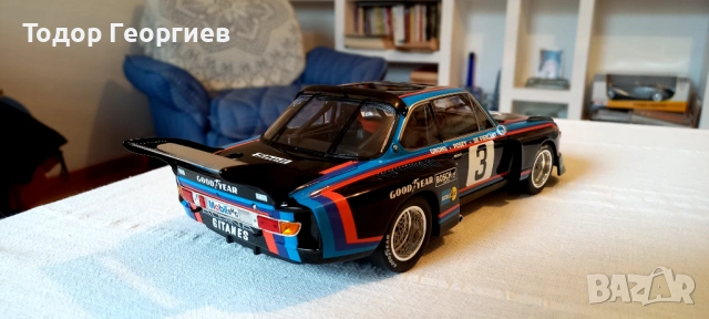 BMW CSL Minichamps 1:18, снимка 4 - Други ценни предмети - 54612002