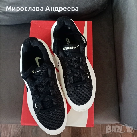Маратонки Nike Uplift SC