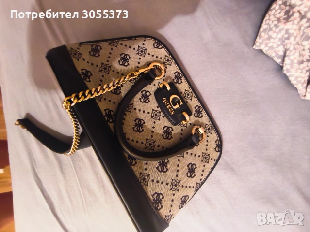 Оригинална дамска чанта на guess 