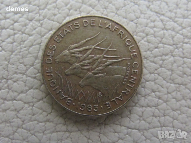 Западни Африкански Щати - 5 франка, 1983 г. RARE- 150m, снимка 4 - Нумизматика и бонистика - 55284125