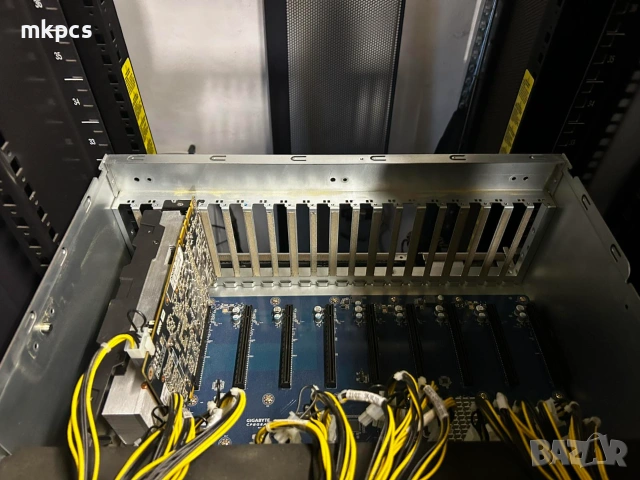 Професионален майнинг сървър Gigabyte Оctominer like, снимка 7 - Друга електроника - 55237191