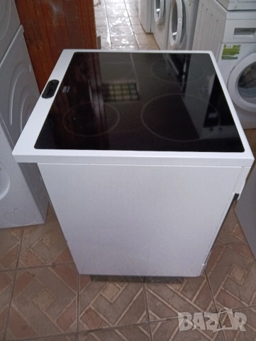 Като нова свободно стояща печка с керамичен плот Voss Electrolux с 2 години Гаранция!, снимка 11 - Печки, фурни - 54684906